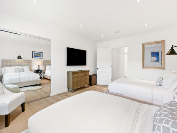 Luxury Malibu Home with Five Bedrooms