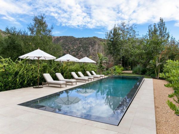 Luxury Malibu Home with Five Bedrooms
