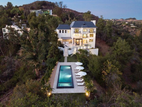 Luxury Malibu Home with Five Bedrooms