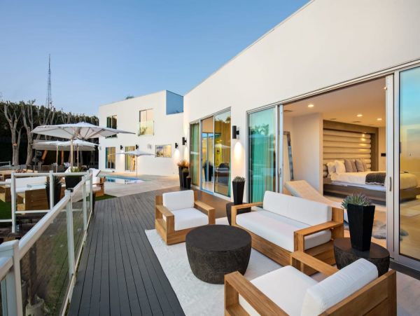 Beverly Hills Vacation Pool Home Five Bedroom