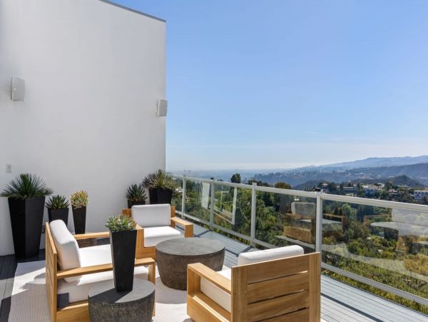 Beverly Hills Vacation Pool Home Five Bedroom