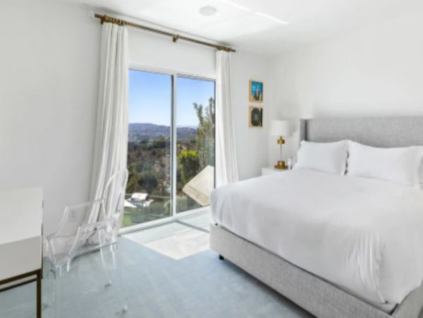 Beverly Hills Vacation Pool Home Five Bedroom