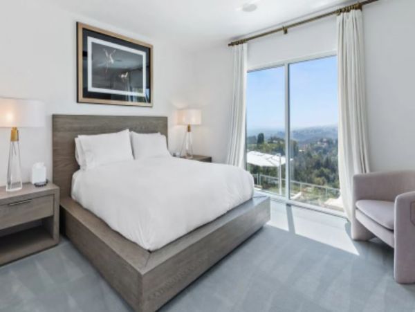 Beverly Hills Vacation Pool Home Five Bedroom