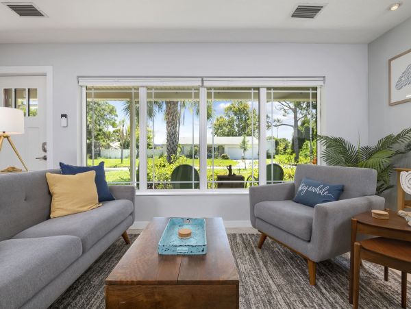 Four Bedroom Vacation Home in Bradenton Sleeps 8 Guests