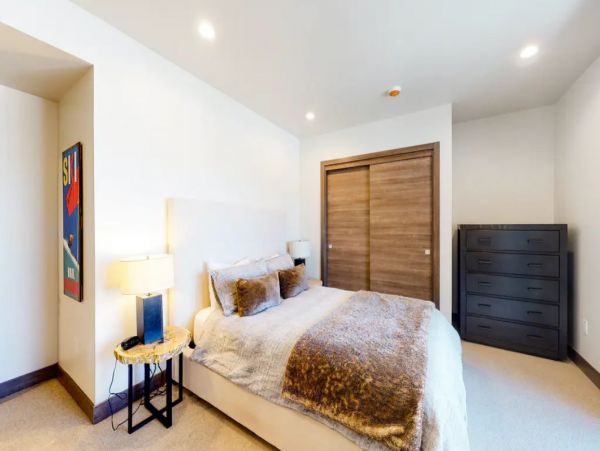 3 Bedroom Stunning Vacation Townhome in Avon