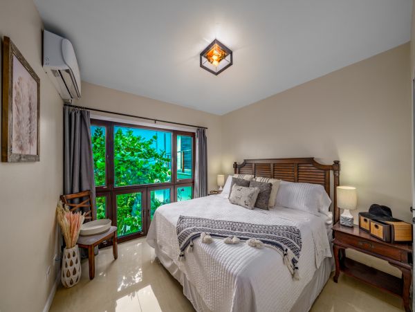 Luxury St.Thomas Vacation Home with Private Pool & Views