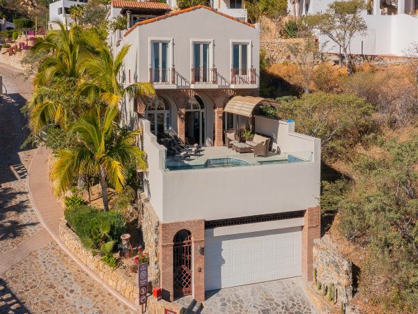 Luxury Vacation Villa in Cabo San Lucas 14 Guests