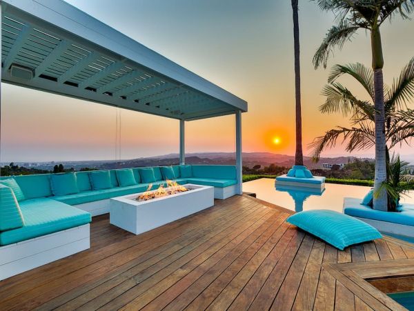 Beverly Hills Vacation Estate Four Bedroom