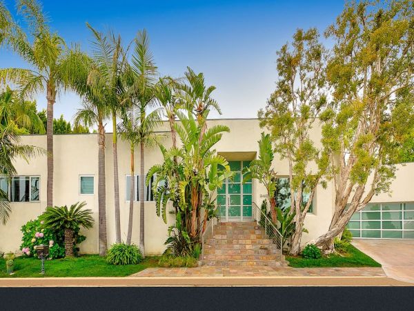 Beverly Hills Vacation Estate Four Bedroom