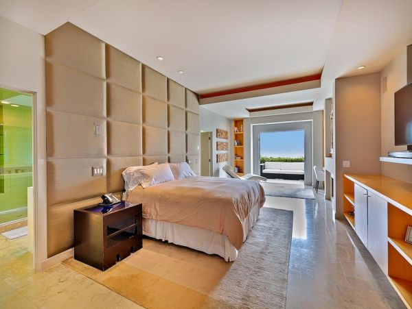 Beverly Hills Vacation Estate Four Bedroom