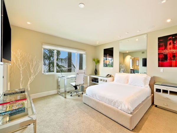 Beverly Hills Vacation Estate Four Bedroom