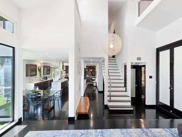 Luxury Beverly Hills Vacation Home Four Bedroom