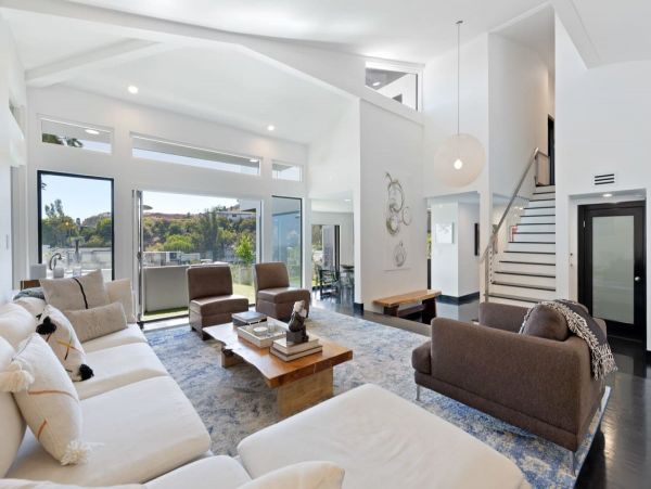 Luxury Beverly Hills Vacation Home Four Bedroom
