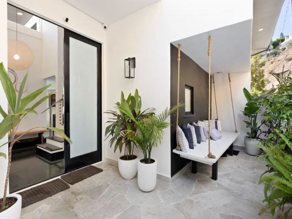 Luxury Beverly Hills Vacation Home Four Bedroom
