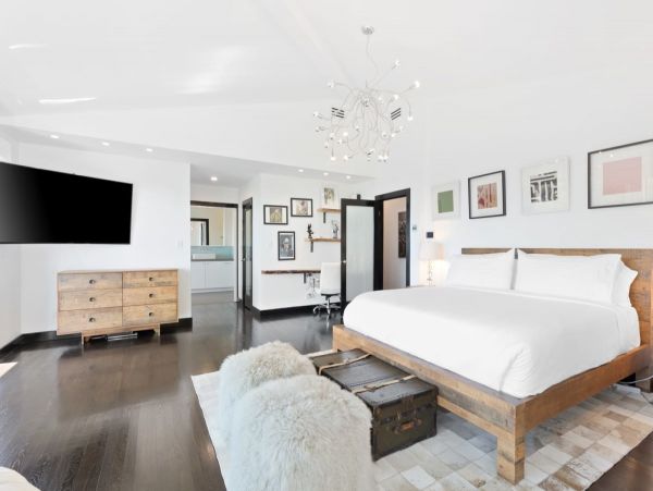 Luxury Beverly Hills Vacation Home Four Bedroom
