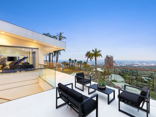 Los Angeles Vacation Pool Home Four Bedroom
