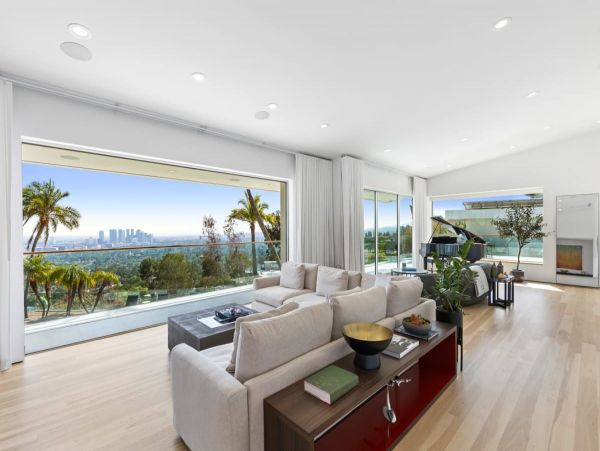 Los Angeles Vacation Pool Home Four Bedroom