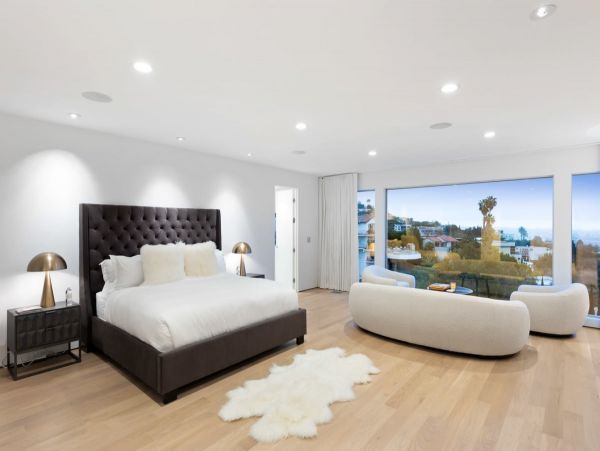 Los Angeles Vacation Pool Home Four Bedroom