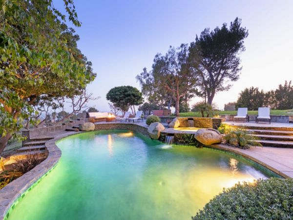 Malibu Luxury Home Away From Home
