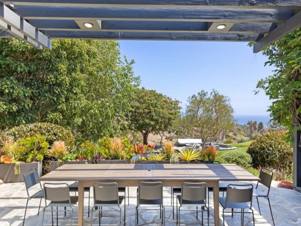 Malibu Luxury Home Away From Home