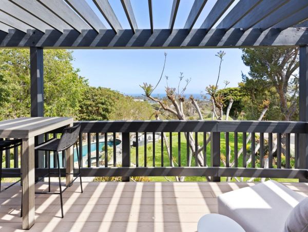 Malibu Luxury Home Away From Home