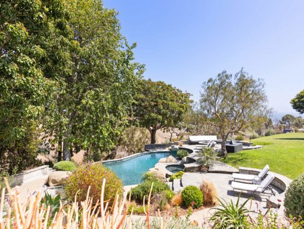Malibu Luxury Home Away From Home
