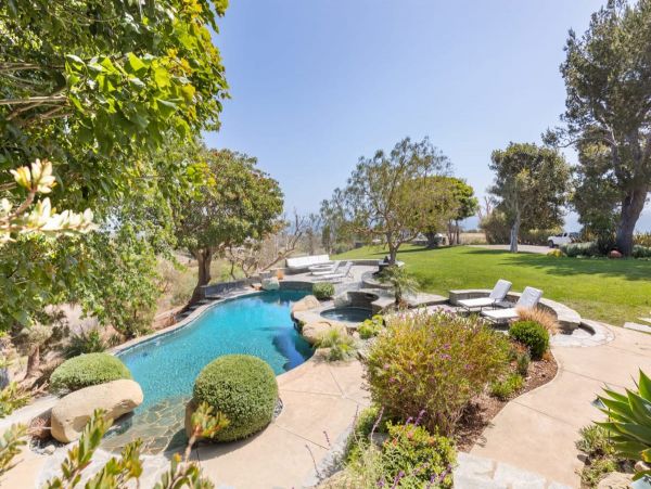 Malibu Luxury Home Away From Home
