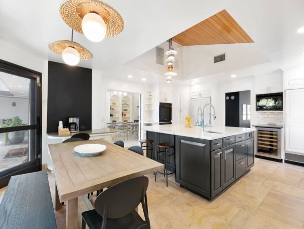 Malibu Luxury Home Away From Home