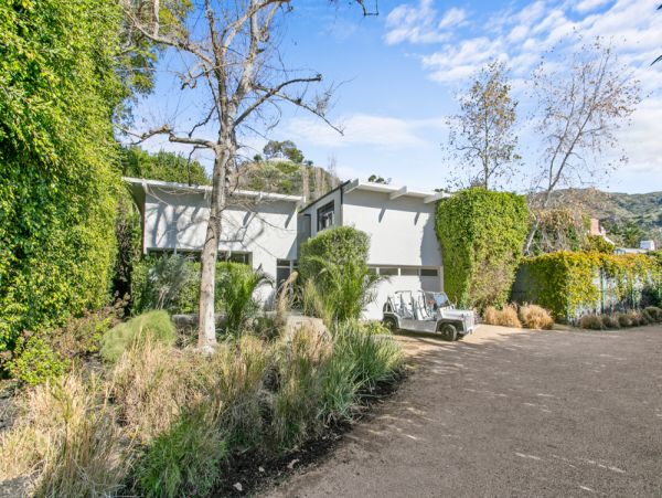 Malibu Vacation Pool Home Four Bedroom