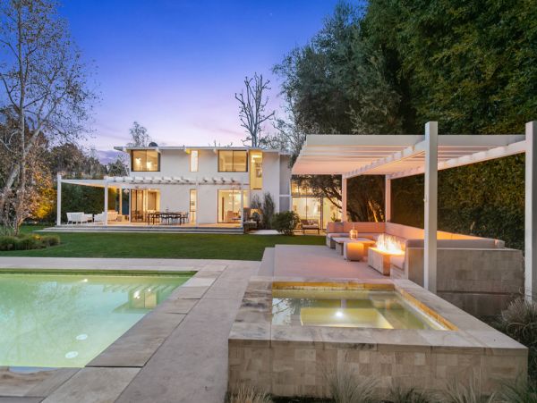 Malibu Vacation Pool Home Four Bedroom