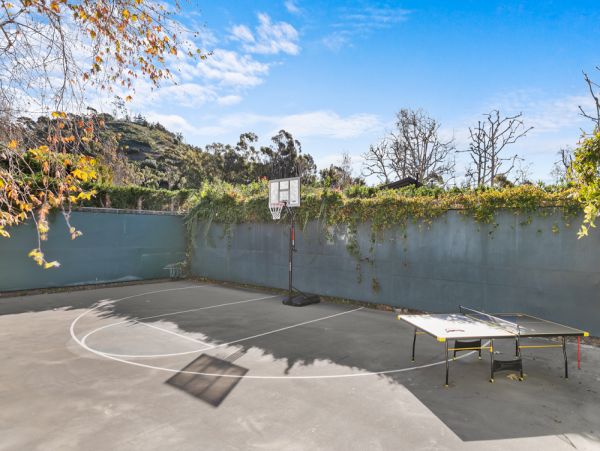 Malibu Vacation Pool Home Four Bedroom