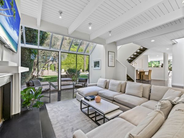 Malibu Vacation Pool Home Four Bedroom