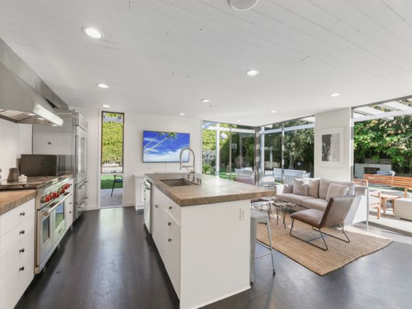 Malibu Vacation Pool Home Four Bedroom