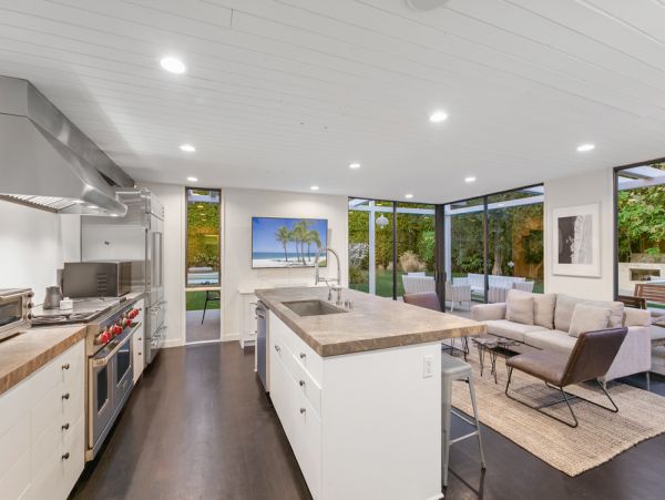 Malibu Vacation Pool Home Four Bedroom