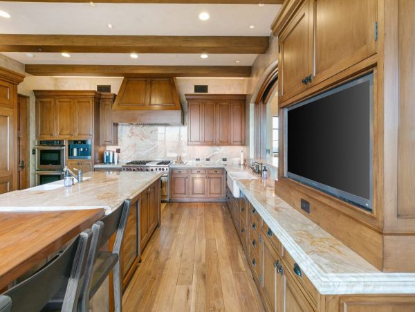 Luxury Malibu Private Vineyard 5 Bedrooms, Pool & Spa