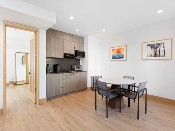 Malibu Condo 998536