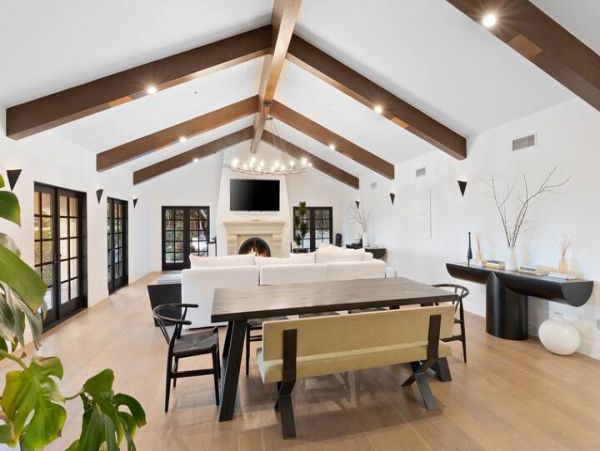 Los Angeles Vacation Pool Home Four Bedroom