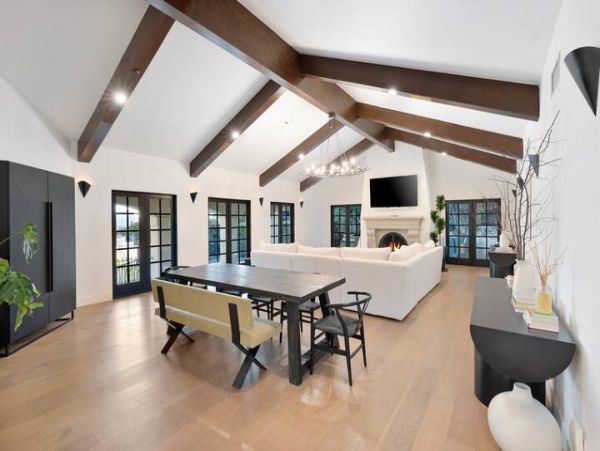 Los Angeles Vacation Pool Home Four Bedroom