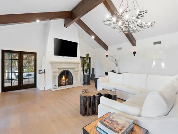 Los Angeles Vacation Pool Home Four Bedroom