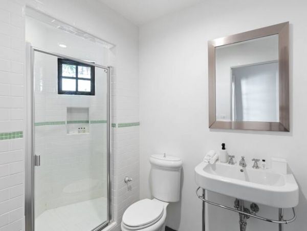 Los Angeles Vacation Pool Home Four Bedroom