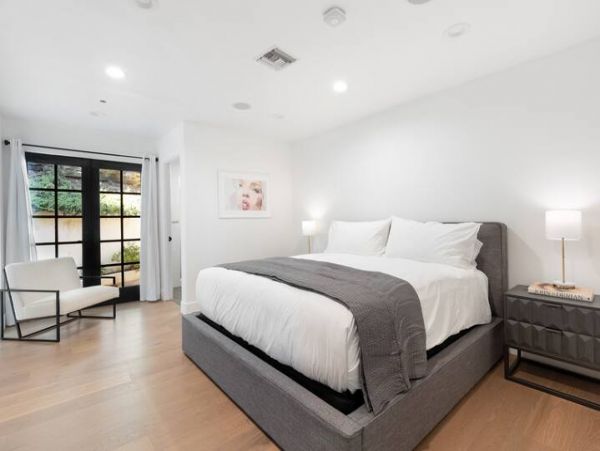 Los Angeles Vacation Pool Home Four Bedroom