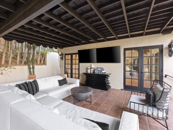 Los Angeles Vacation Pool Home Four Bedroom