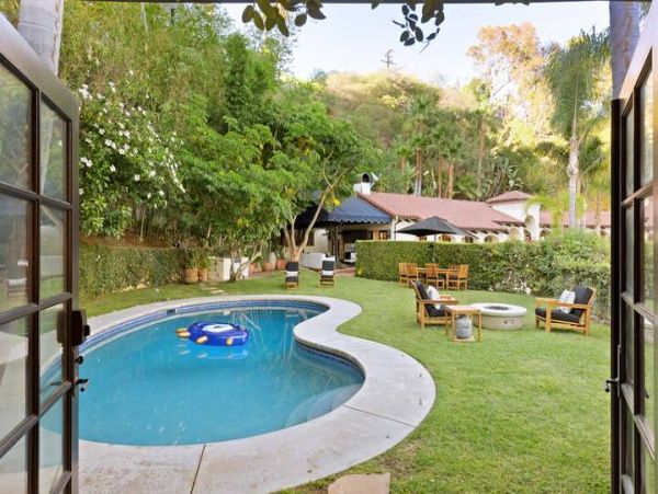 Los Angeles Vacation Pool Home Four Bedroom