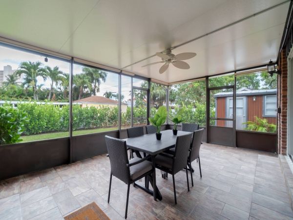 West Palm Beach Three Bedroom Vacation Home Sleeps 6 Guests