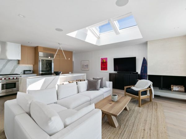 Ocean Views Luxury Vacation Condo in Malibu Two Bedrooms