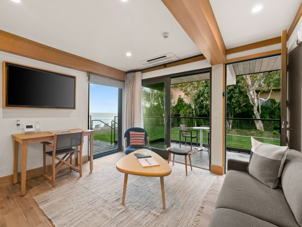 Malibu Condo 998542