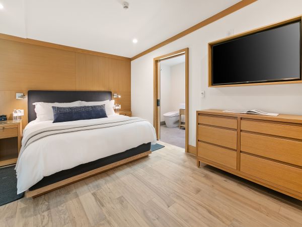 Malibu Condo 998543