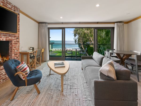 Malibu Condo 998543