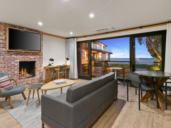 Ocean Views Malibu Vacation Condo One Bedroom