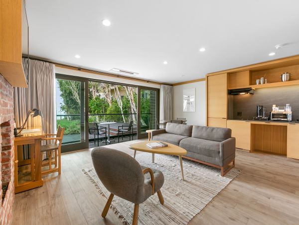 Ocean Views Malibu Vacation Condo One Bedroom